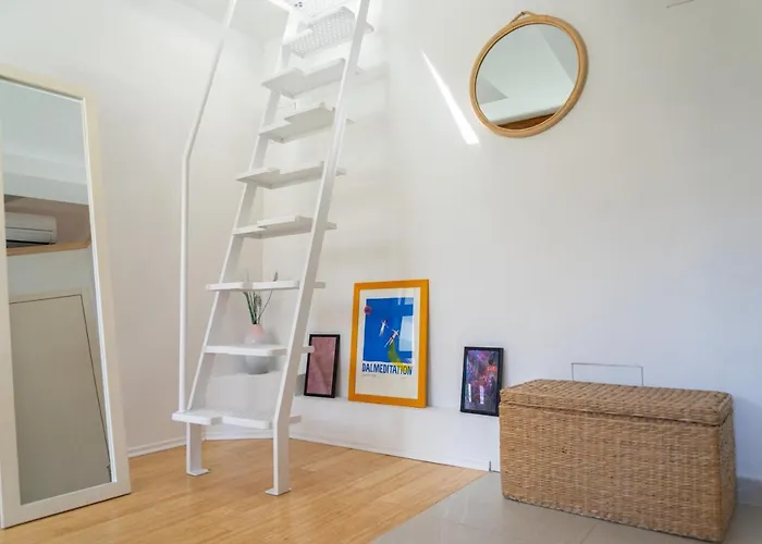 Cool Attic W Gallery In The Heart Of 스플리트