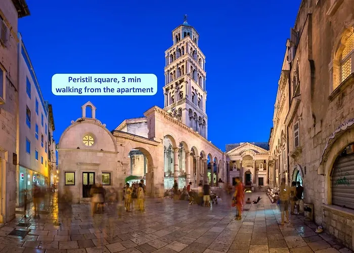 Cool Attic W Gallery In The Heart Of *