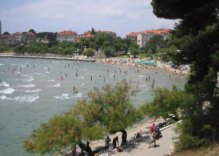 Cool Attic W Gallery In The Heart Of 아파트 스플리트