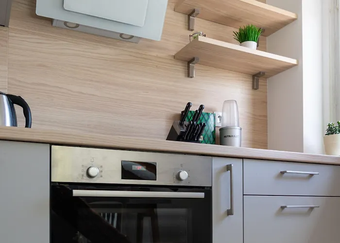 Cool Attic W Gallery In The Heart Of *