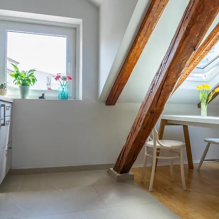 Cool Attic W Gallery In The Heart Of Apartman Split