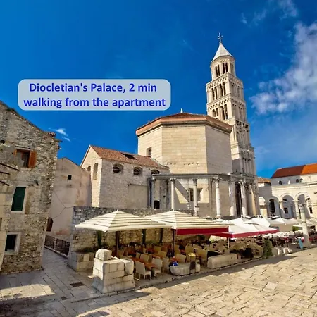 Apartman Cool Attic W Gallery In The Heart Of *