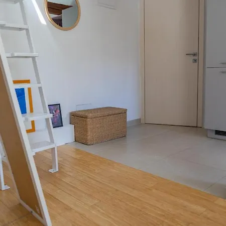 Cool Attic W Gallery In The Heart Of Appartamento Spalato