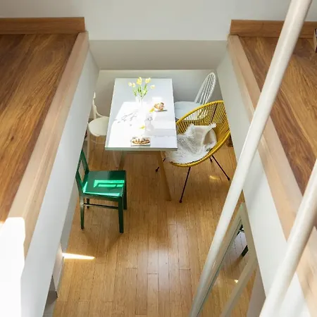 Cool Attic W Gallery In The Heart Of *