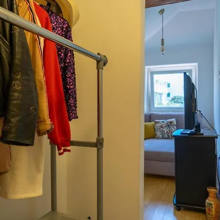 Cool Attic W Gallery In The Heart Of Appartement Split