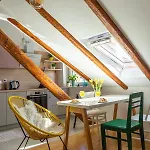 Lägenhet Cool Attic W Gallery In The Heart Of Split