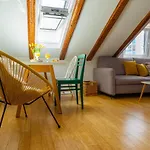 Cool Attic W Gallery In The Heart Of