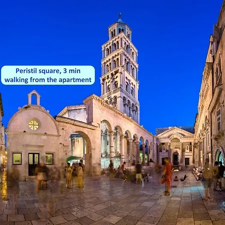 Cool Attic W Gallery In The Heart Of *